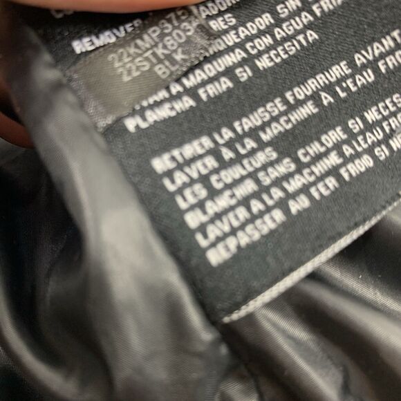 Guess Faux Fur Lined Hooded Puffer Jacket Size XL Womens Solid Black Winter Cold - Picture 6 of 11